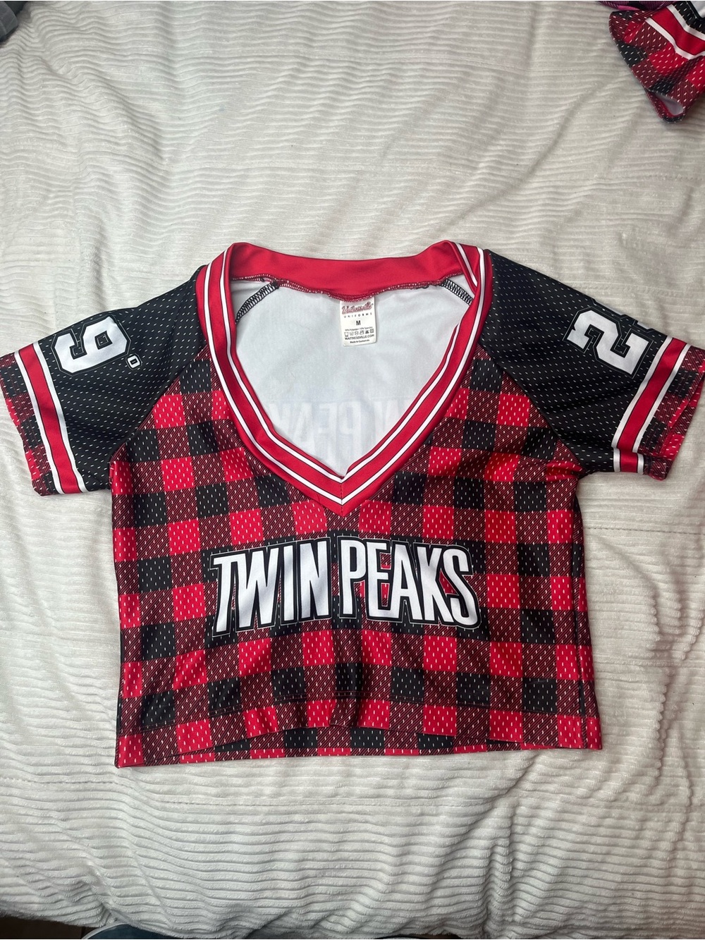 Twin Peaks Red & Black Buffalo Plaid Girls' Cropped Jersey